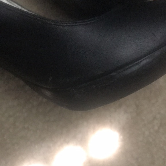 Black Guess Heels - Picture 8 of 8